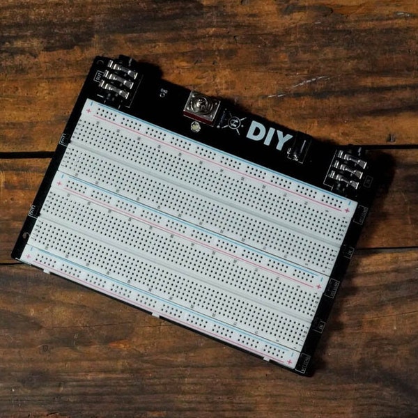 DIY Brotbrett | Lötfreies Gitarren-Pedal Breadboard | Mittel