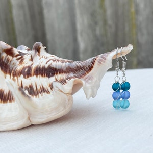 Swirl Sea glass earrings, jewelry gifts/ silver earrings/ Sea glass/ blue earrings/ jewelry/ gifts/ earrings/beach/drop earrings/handmade