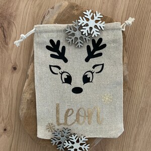 Personalisiertes Nikolaussäckchen Weihnachten Nikolaus Weihnachtsstrumpf Weihnachtssocke Rentier Geschenk Kinder Jute Bild 3