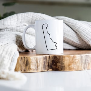 State Pride: Delaware Outline Mug - Unique Gift for Home and Heart, Coffee Lover, Housewarming Gift