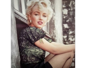 Marilyn Monroe Vintage Art Poster: Iconic Wall Decor - Etsy
