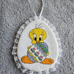 Tweety Bird Easter Wall Hanging