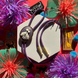 Lovely Cats Bolo Tie / Adorable Purple Cats Cameo / Handmade Necklace Bolo / Minimalistic Necktie / Cowboy Necklace /Western Bolo