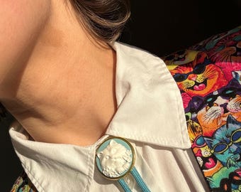 Small Cat Cameo Bolo Tie, Handmade Cowboy Bolo, Western Wedding Necktie, Cute Eccentric Jewelry, Blue Cat Necklace, Statement Accessory,Gift