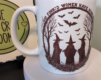 Funny Witch Mug – Sippin’ Spells & Throwin’ Shade, Halloween Coffee Cup