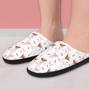Espresso Martini Slippers - Cute Coquette Women&#39;s Slippers - Cozy House Shoes - Slippers for Her - Gift for Mom - Cocktail Lover Gift