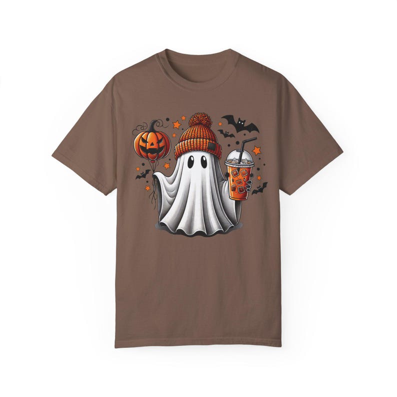 Bonita camiseta fantasma: camiseta unisex de colores cómodos y teñidos en prenda, moderna y para Halloween Espresso