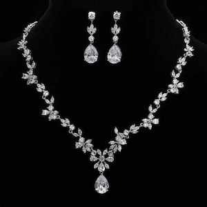 Bridal Jewelry set Bridesmaid Jewelry Wedding Jewelry Bridal Necklace Earrings set Drop Necklace and Earrings set Necklace and Earrings set