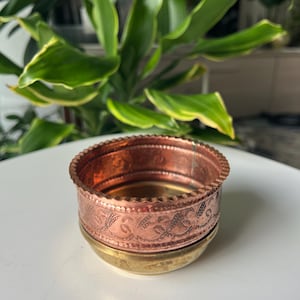 MINI Vintage Copper and Brass Cachepot, Small Hand Engraved Planter, Tiny Boho Decorative Pot, 9 cm / 3.54 in