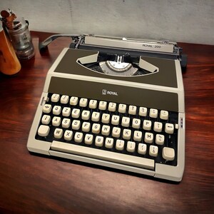 Royal 200 Litton – Tragbare Schreibmaschine – Hergestellt in Japan, Vintage-Maschine, zum Sammeln und Dekorieren