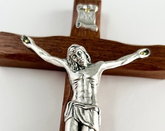 Croce In Legno Artigianale Con Ges&ugrave; - Decorazione Muraria 7x12 Cm | Per Casa, Ufficio E Chiesa In Stile Cattolico
