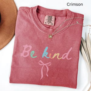 Camiseta &quot;Be Kind&quot; de Comfort Colors®, camiseta &quot;Maestro de la bondad&quot;, camiseta &quot;Elija la bondad&quot;, camiseta &quot;Regreso a la escuela&quot;, camiseta &quot;Maestro de escuela primaria&quot;