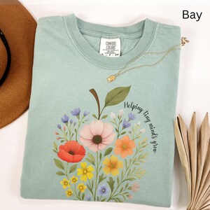 Comfort Colors® Helping Little Minds Grow, Custom Teacher Shirt, Kindergarten Shirt, Floral Teacher Shirt, Teacher Appreciation, Preschool