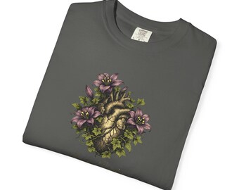 Dark Academia Mother Shirt, Botanical Heart Tee, Materna Devotio, Vintage Gothic Mom Gift, Literary Motherhood T-Shirt, Cottagecore Mom