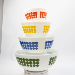 VTG Pyrex DOT Mixing 4 Bowl Set - #404, 403, 402 & 401