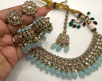 Baby blauwe Kundan Polki choker set met Jhumka en Tikka Indiase sieraden Bollywood sieraden Pakistaanse sieraden ontwerper parel set Desi sieraden