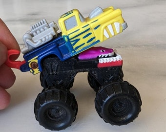 Vintage 1993 HotWheels Attack Pack Slaughterjaws