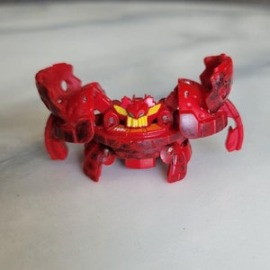 Extrem seltene japanische Bakugan Schlacht beschädigt Pyrus Thunder Wilda