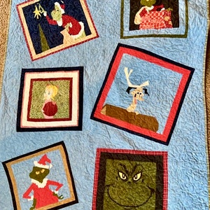 The Grinch Xmas quilt with matching Pillow