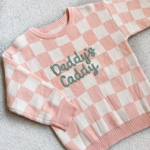 Pull brodé à carreaux pour bébé : cadeau de golf pour papa