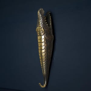 Crocodile Brass Hook, unique coat hook, Holiday Decoration, Gift Idea, Wall Hook, Gifts for him, gifts for her, Halloween Gift, Home Decor