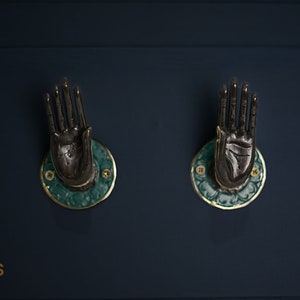 Unique Pair Hand Wall Hook, Summer gift, Holiday Decoration, Bronze Hook, Mudra Hand Pose hook, Wall Hook, Home Decor, Wall Decor