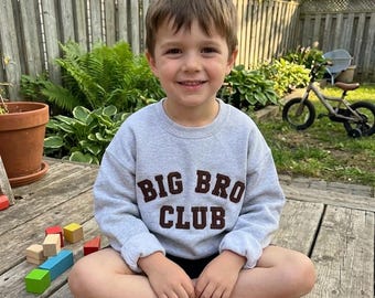 Big Bro Club Embroidered Sweatshirt, Sibling Reveal Outfit, Sibling Reveal Outfit Sweatshirt for Sibling Announcement, Gift for Baby