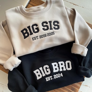 Embroidered Big Sister Sweatshirt, Big Brother Sweatshirt, Big Sis Sweatshirt, Personalized Embroidered Toddler Crewneck, Baby Shower Gift