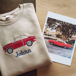 カスタム刺繍カースウェットシャツ、車の写真刺繍、カスタムカーガイギフト、お父さんギフト、カスタムスウェットシャツ、彼へのギフト、車好きギフト