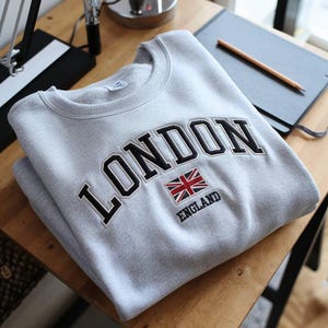 London England gesticktes Sweatshirt, gestickter Rundhalsausschnitt, britische Flagge Pullover, UK Reisegeschenk, englische Souvenirs, Unisex Pullover