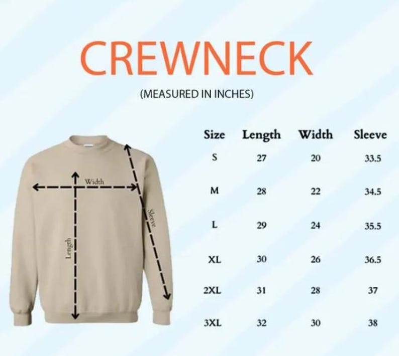 Puede incluir: Sudadera beige de cuello redondo con una tabla de tallas en pulgadas. La tabla detalla las medidas de largo, ancho y manga para las tallas S a 3XL. La palabra "CREWNECK" se muestra en la parte superior.