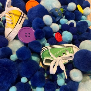 Pete the Cat Sensory Bin Kit
