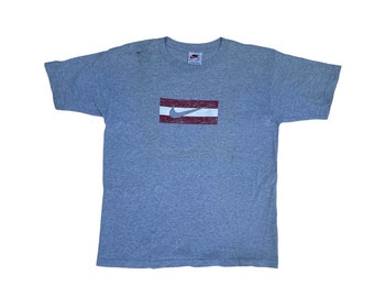 Koszulka Nike Box Swoosh z lat 90. XX wieku, wyprodukowana w USA / Koszulka Nike z lat 90. / Lata 80. / Lata 90. / Odzież uliczna / Styl retro