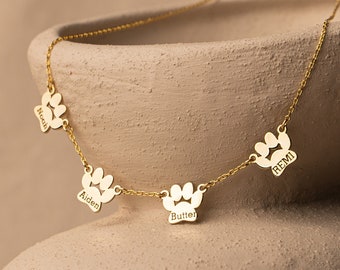 Paw Print Name Necklace, Necklace for Pet Moms, Personalized Dog Paw Necklace, Minimalist Paw Necklace, Engraved Paw Necklace, Gifts for Mom