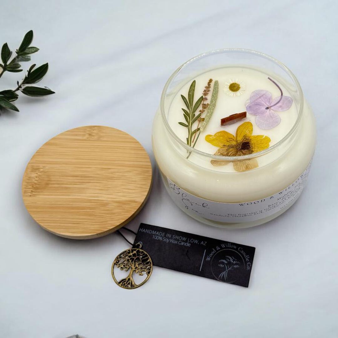 Floral Soy Wax Candle With Wood Wick, Personalized Gift - Etsy