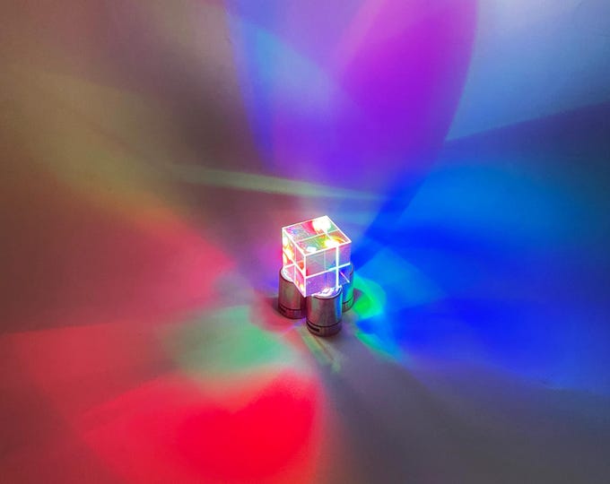 Mini K9 Crystal Square, Cube Sunlight Catcher, Rainbow Maker, Square Cube Prism, Light Splitting, Table Decor