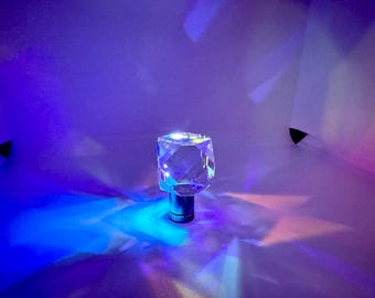 Mini K9 Crystal Polyhedron Sunlight Catcher, Rainbow Maker, Square Cube Prism, Light Splitting, Table Decor