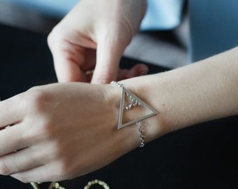 Everyday Collection - Triangle Accent Brass Bracelet Rhodium plated - for Day to Night Stylish Accessories, Fine Jewelry Friendship bracelet