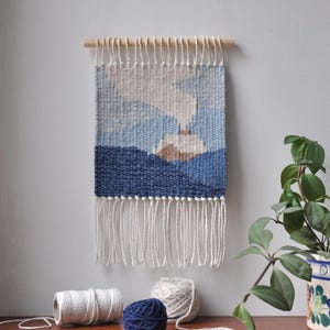 Weaving pattern - MOUNTAIN CABIN DIY e-book manual with step by step tutorial how to weave first wall hanging.