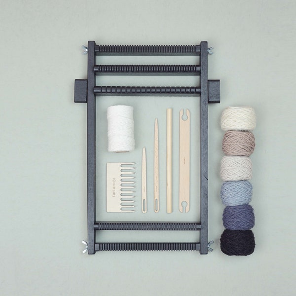 Petit kit de tissage DIY avec métier à tisser noir
