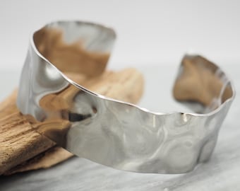 Silver Bracelet Cuff - Stainless steel in Silver color - Large Bracelet for women - Gift for Women - Gift for Her - Gift for Mom