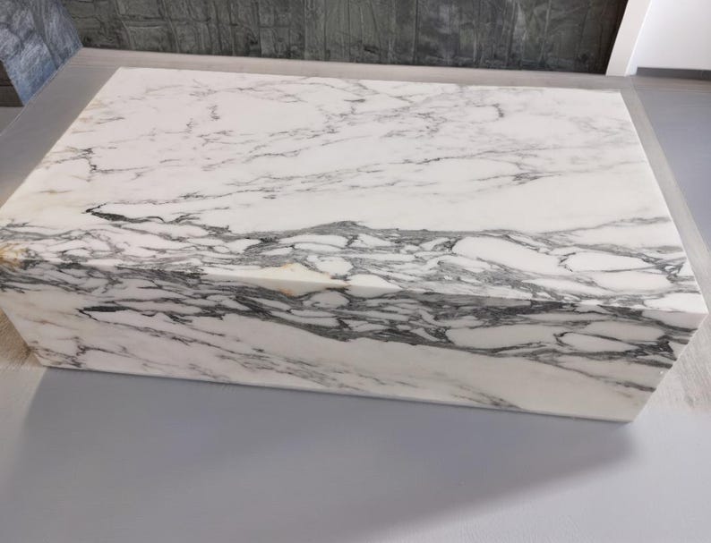Arabescato marble coffee table-90x50x25cm-tavolino moderno in arabescato-Table basse en arabescato -table de salon moderne-tavolino da caffè image 3