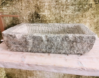 Lavello grezzo in granito antico-68x35x16cm-lavabo extérieur brut-lavabo brut-évier de salle de bain antique-antique sink-lavello da esterno