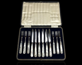Mother of Pearl Knives and Forks. Circa 1930s. Cased