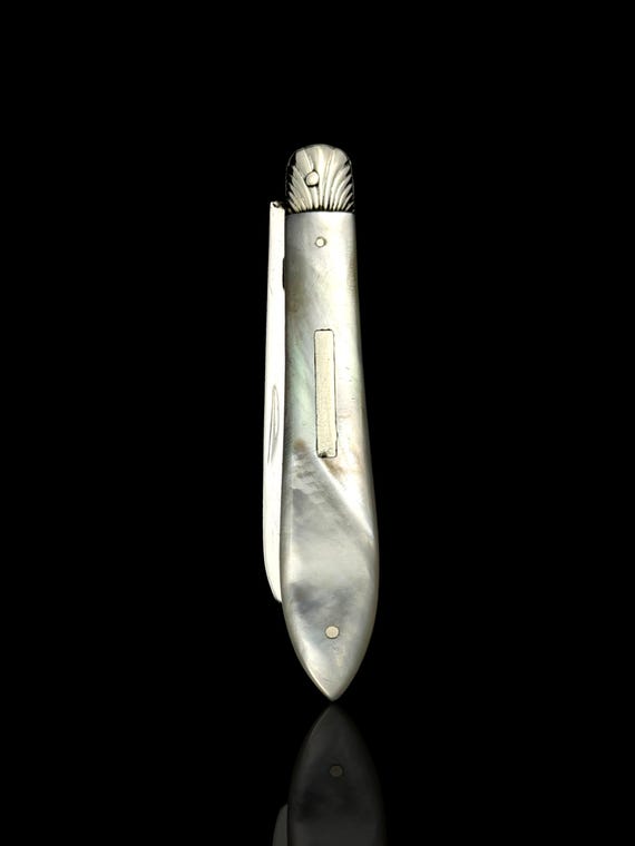 Antique Pocket Knife. 1906, Mother of Pearl and Sterling Silver.