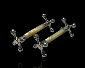 Antique Pair of Mother of Pearl Knife Rests. Cased.