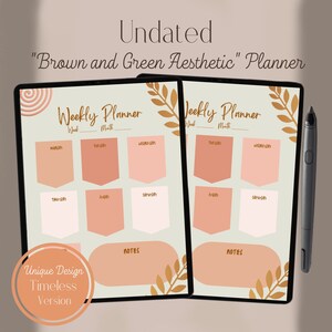 Op de afbeelding: Ongedateerde weekplanner met een bruine en groene esthetiek. De planner heeft twee pagina's, elk met een wekelijkse lay-out. De pagina's zijn versierd met gouden takken en een perzikkleurige cirkel met een swirl-ontwerp. De tekst "Weekly Planner" staat in een bruin lettertype bovenaan elke pagina.