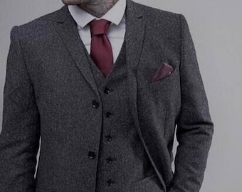 Three-Piece Tweed Suit: Vintage Grey Style (Custom Fit for Men)