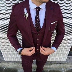 Men Suit Slim Fit Stylish Three Piece Burgundy Mens Suit for Wedding, Engagement, Anniversary, Prom, Groom wear and GroomsMen Suit Slim Fits