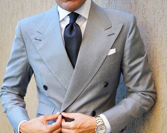 Traje cruzado de hombre: traje gris de dos piezas de corte ajustado para bodas